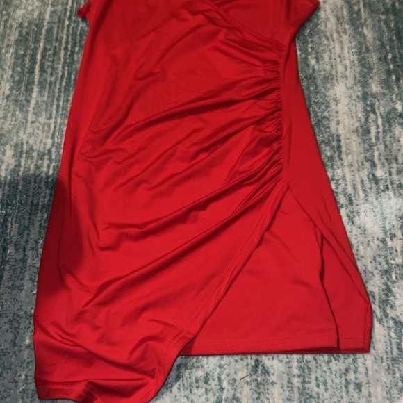 SOFT RED BODYCON DRESS - Picture 3 of 5